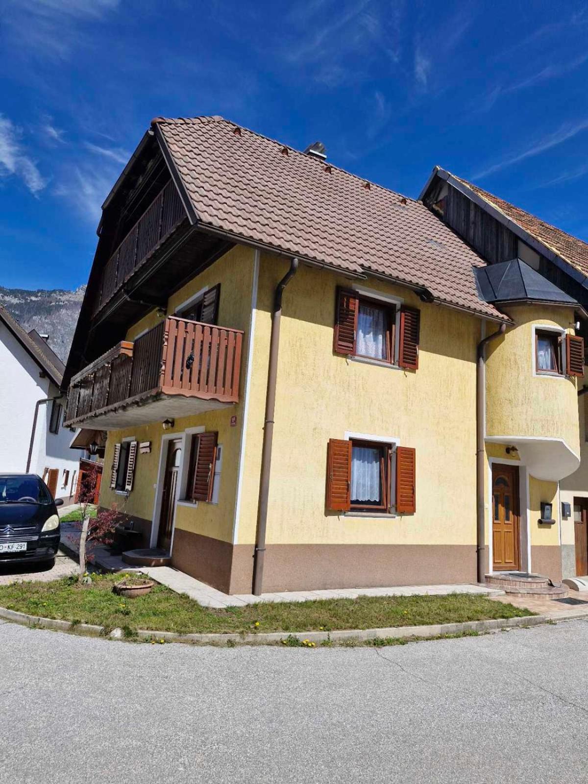 Kometer Lägenhet Bovec Exteriör bild
